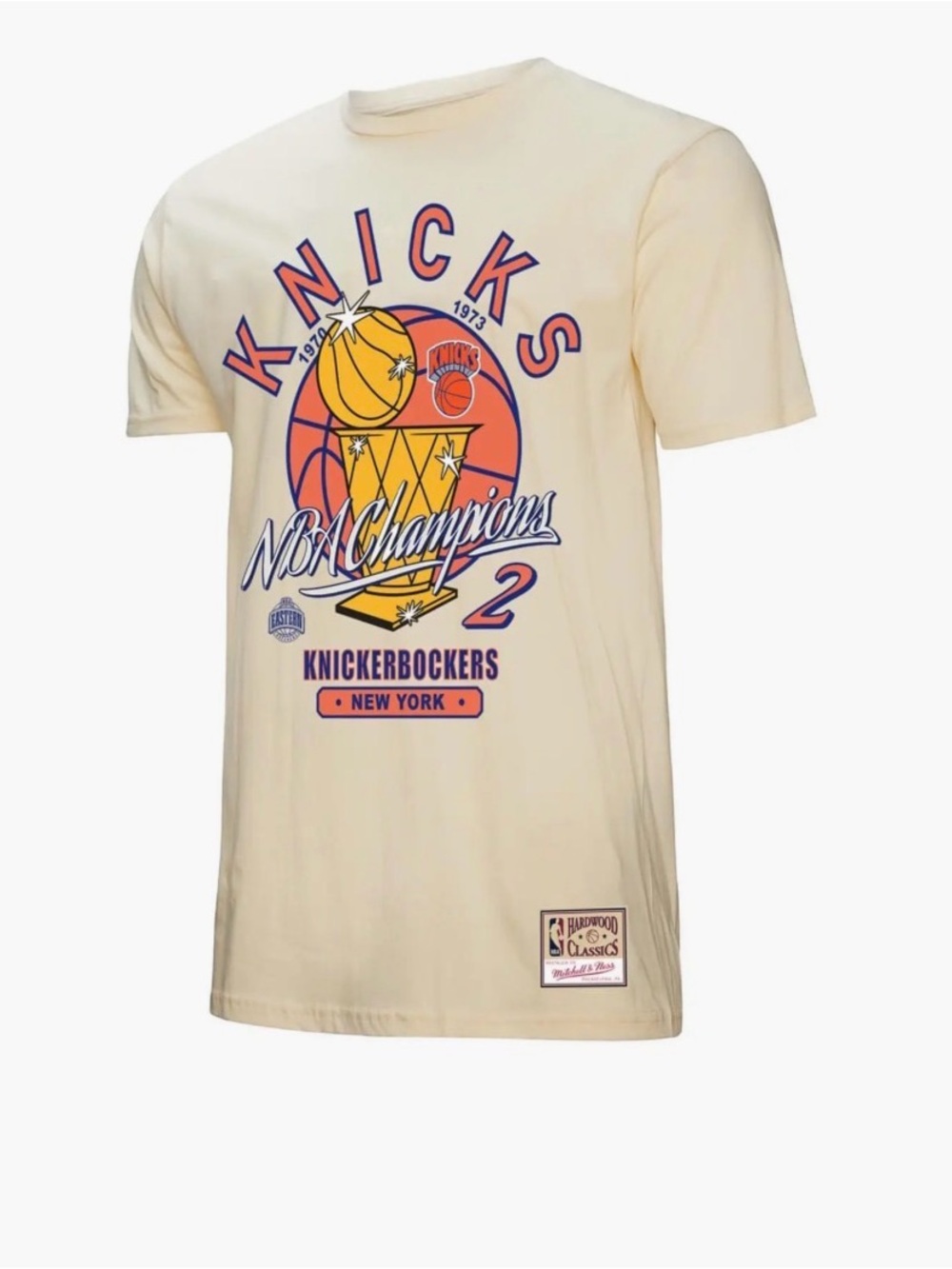 NWT Knicks NBA Champions Graphic Tee - Cream size m